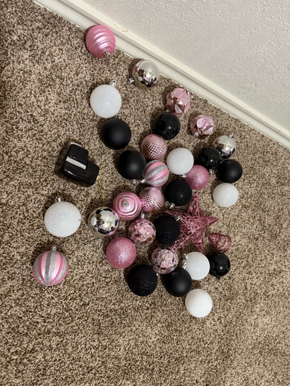 Pink Black White Mixed Ornament Set with Halloween topper ribbon